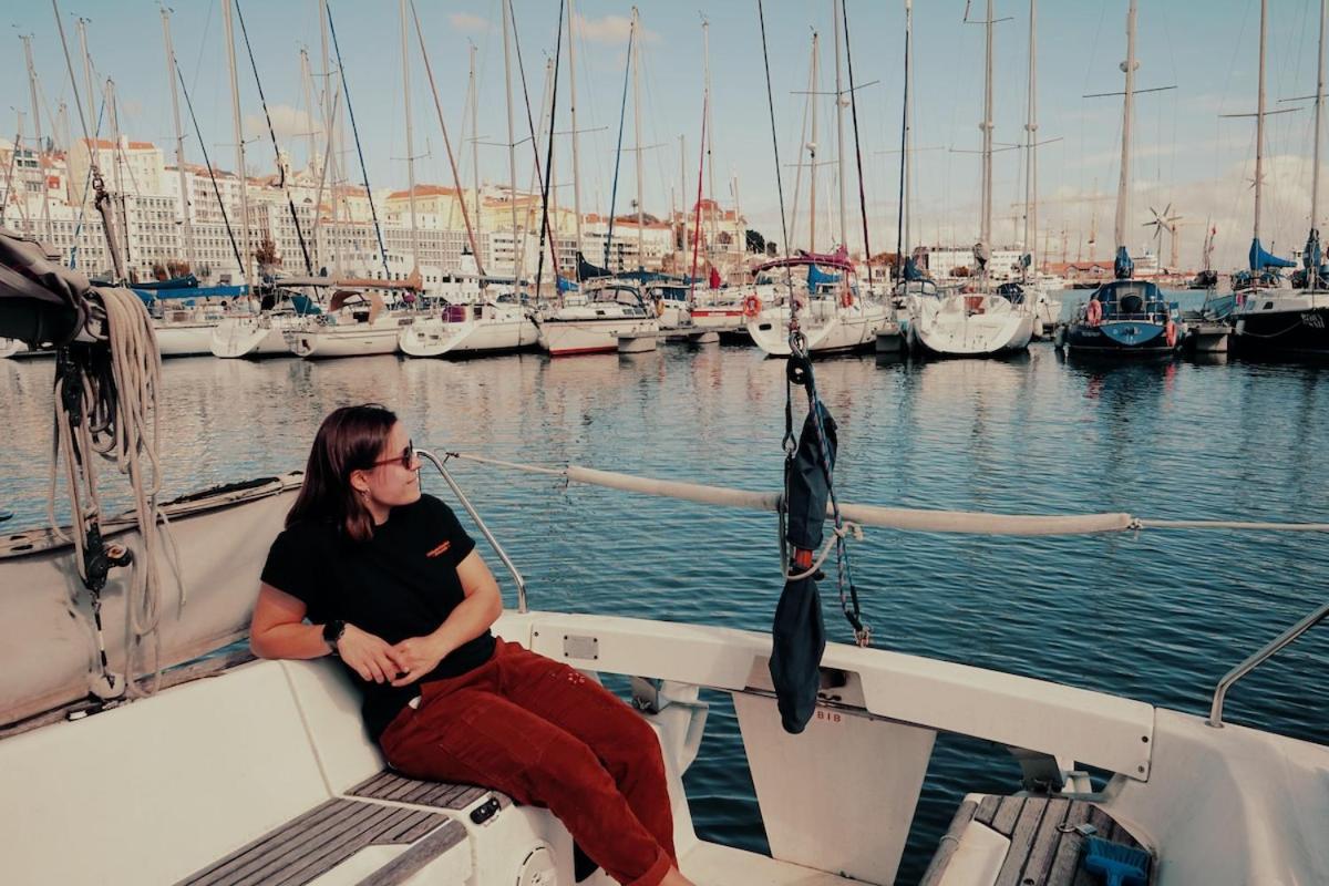 فندق Surfbird Cozy Sailboat Escape Lisboa المظهر الخارجي الصورة