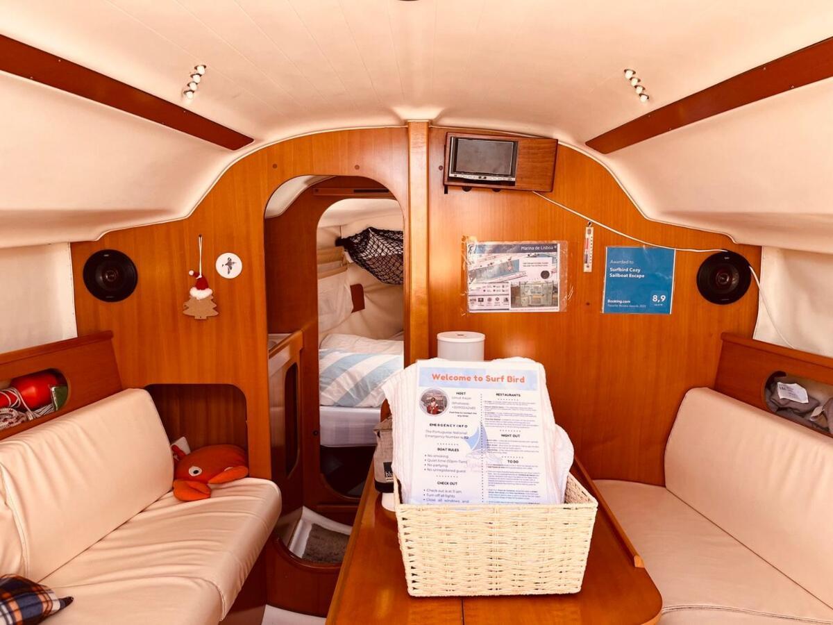 فندق Surfbird Cozy Sailboat Escape Lisboa المظهر الخارجي الصورة