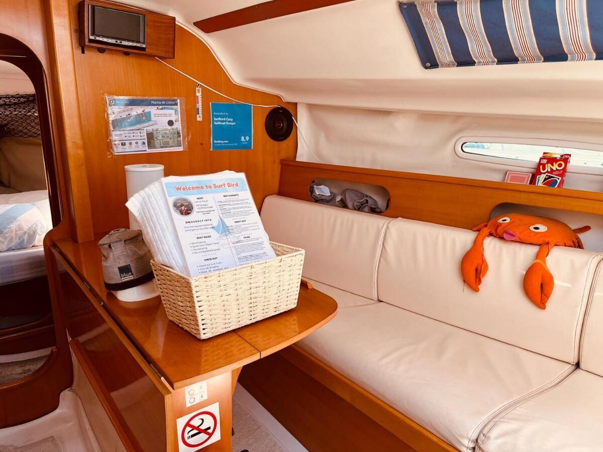 فندق Surfbird Cozy Sailboat Escape Lisboa المظهر الخارجي الصورة